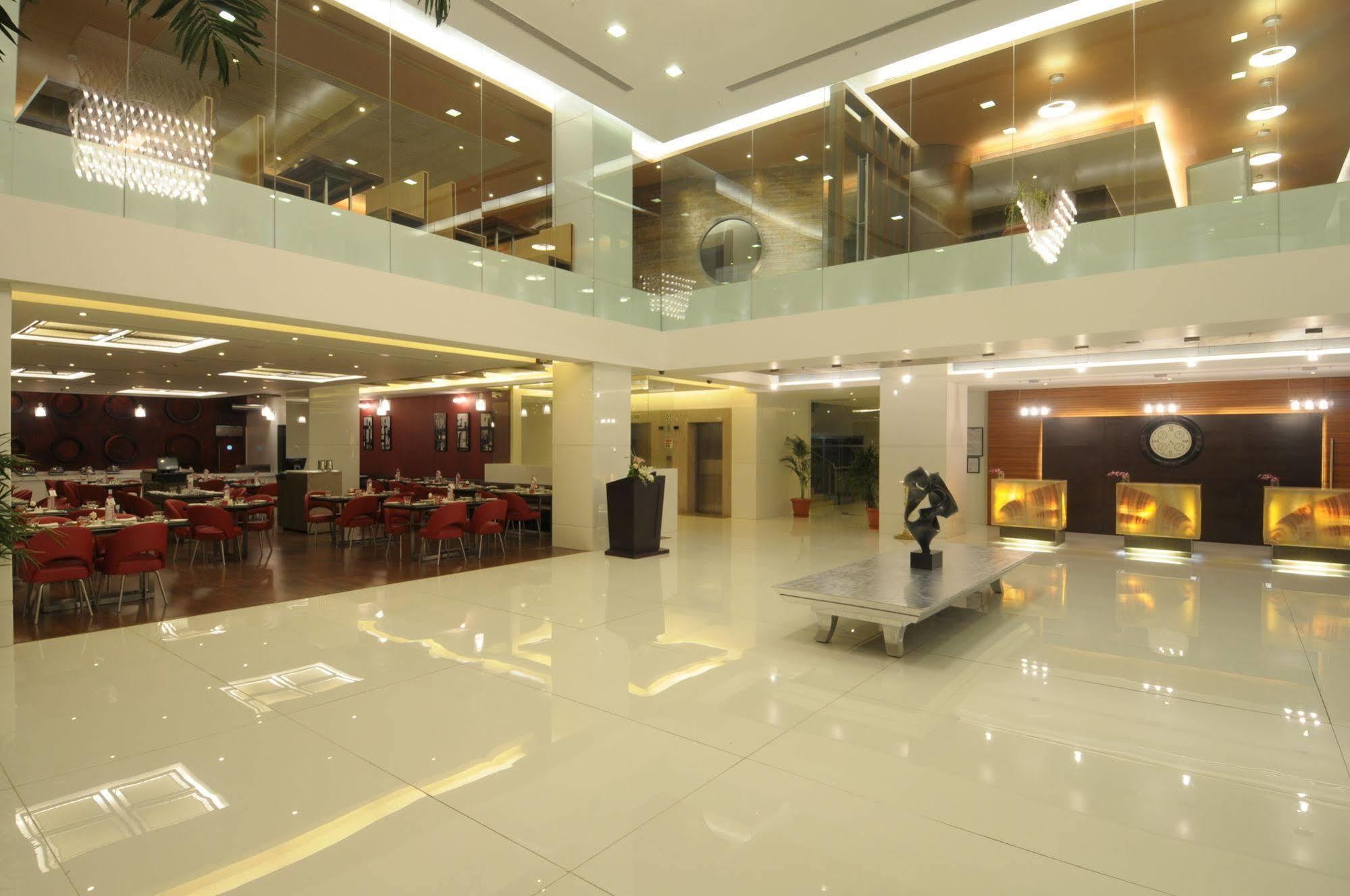 阿默达巴德欢迎酒店-Itc酒店集团成员 阿穆达巴 外观 照片